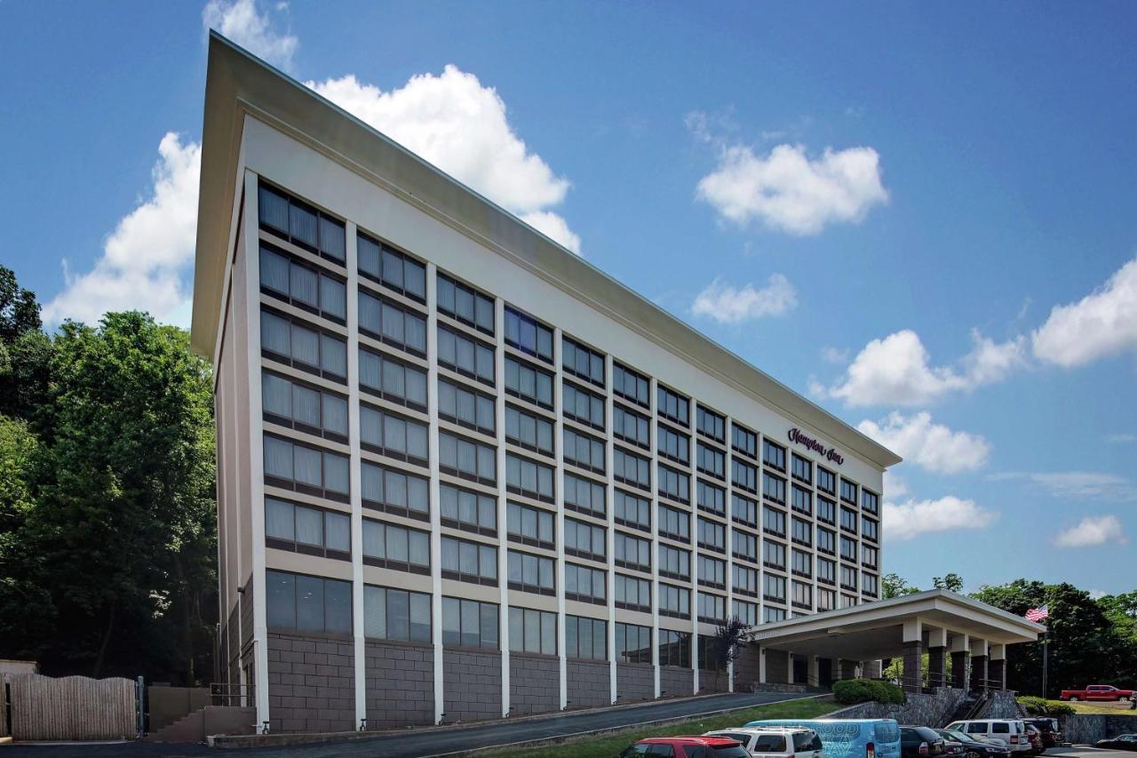 Hampton Inn White Plains/Tarrytown Elmsford Exterior photo