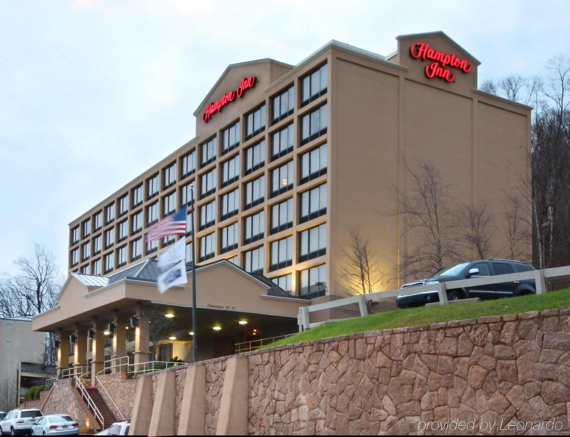 Hampton Inn White Plains/Tarrytown Elmsford Exterior photo